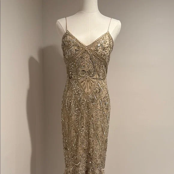 Aidan Mattox Gold Sequin Sweetheart Midi Dress - Picture 4 of 8